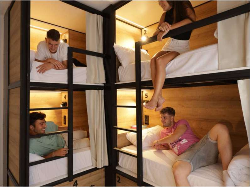 Black & White Hostel