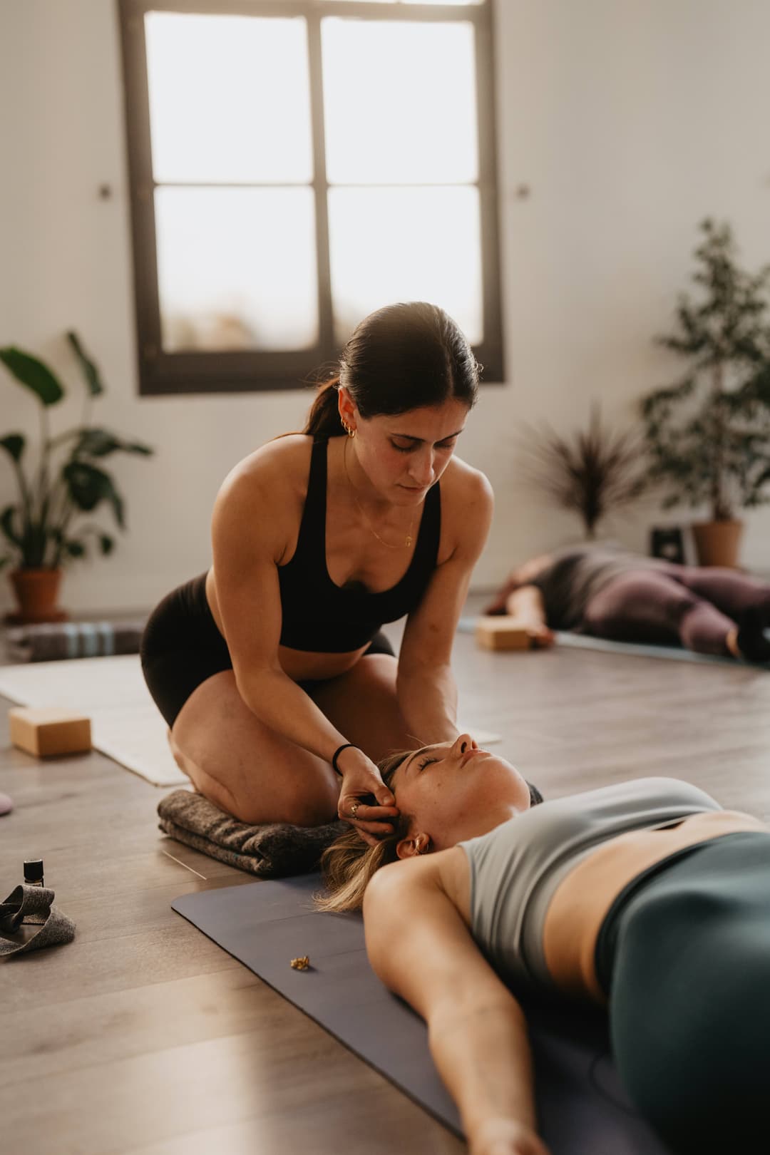 YOGA NIGHT EXPERIENCE