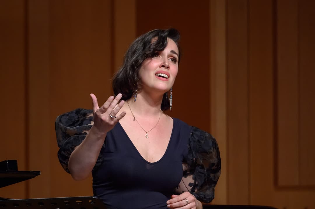 Sempre he sentit la follia de cantar. A Conxita Badia