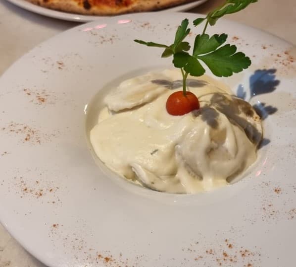 SORRENTINOS ESPICANA Y RICOTTA
