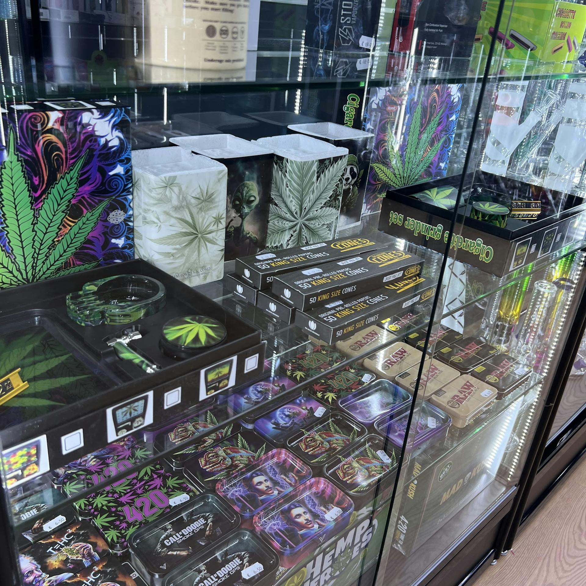 Lloret High | Store of CBD, 10-OH+ products and cannabis derivatives
