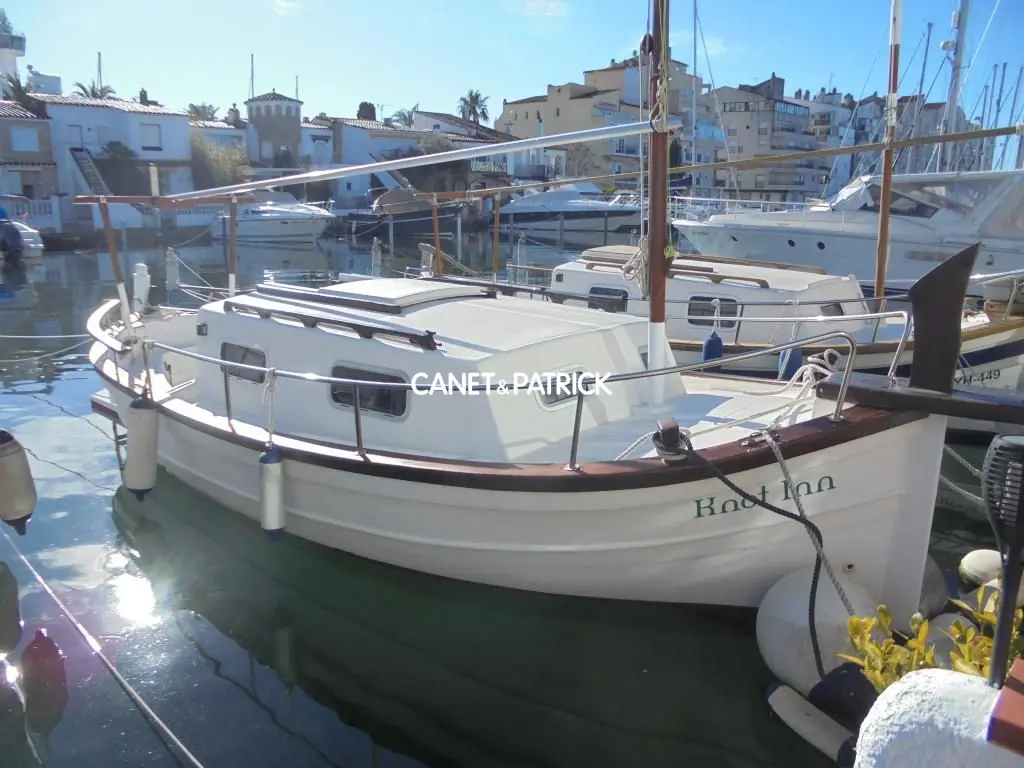 MENORQUIN 36 CABINADO