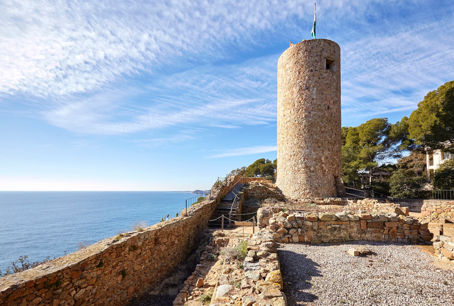 Protecció, conservació i difusió del patrimoni arquitectònic i arqueològic a la comarca de La Selva