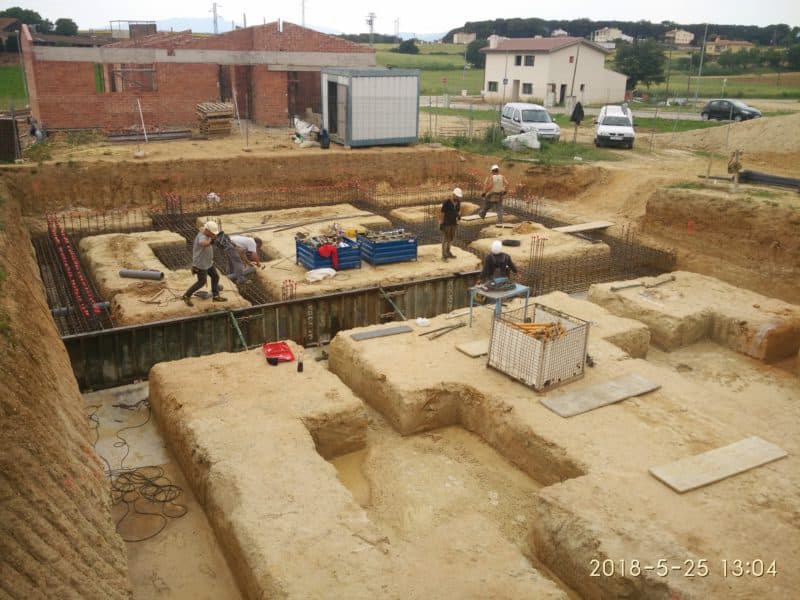 Inici de treballs d’execució d’estructura de vivendes unifamiliars