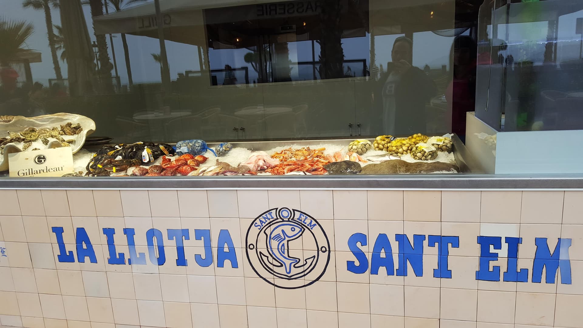 Restaurant especialitzat en peix fresc i marisc