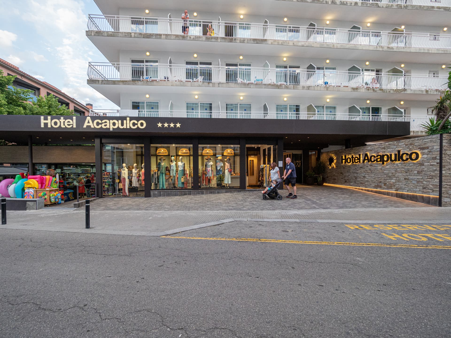 Accessible Hotel In Lloret De Mar Holidays Without Barriers Hotel 