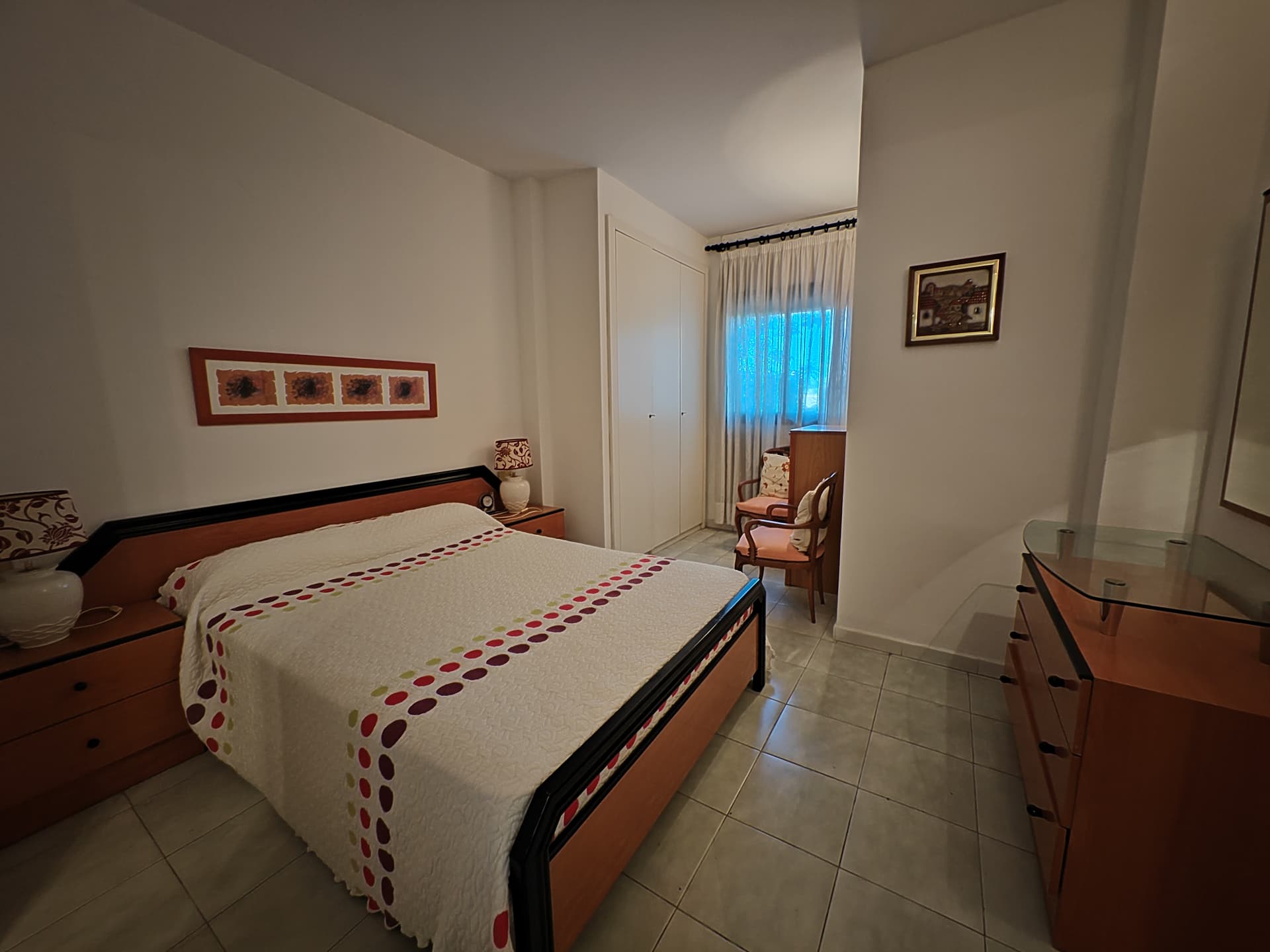 DM2- Piso con jardín privado BBQ y piscina comunitaria 