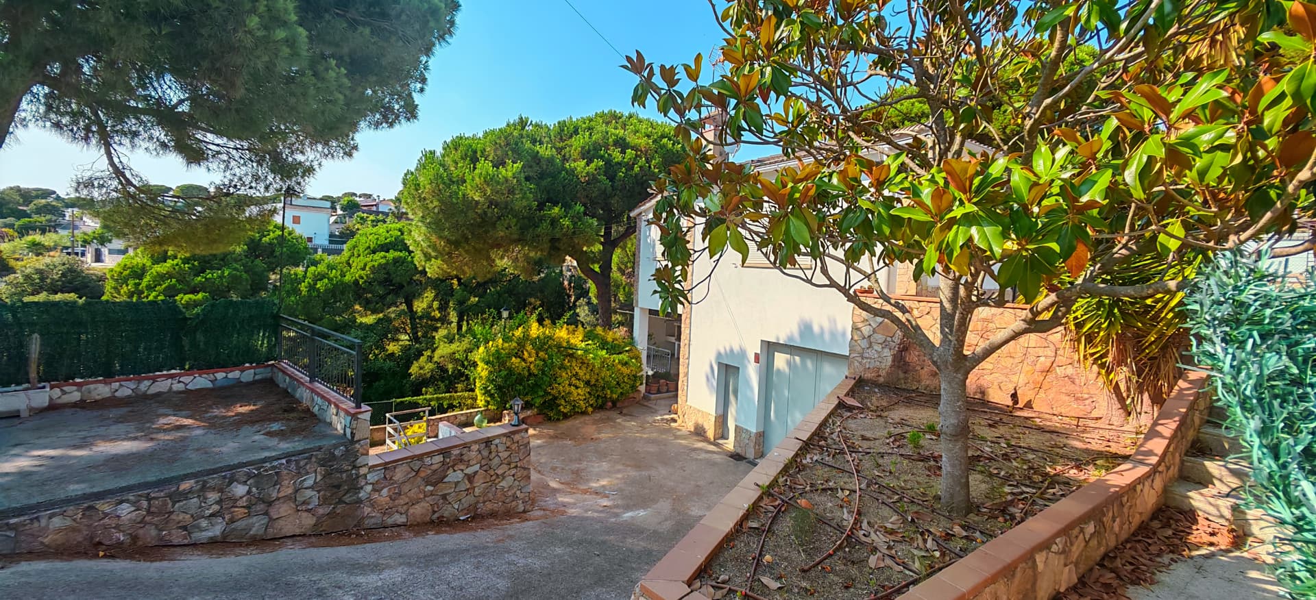 Renovation House with Garden and Garage – Los Pinares, Lloret de Mar