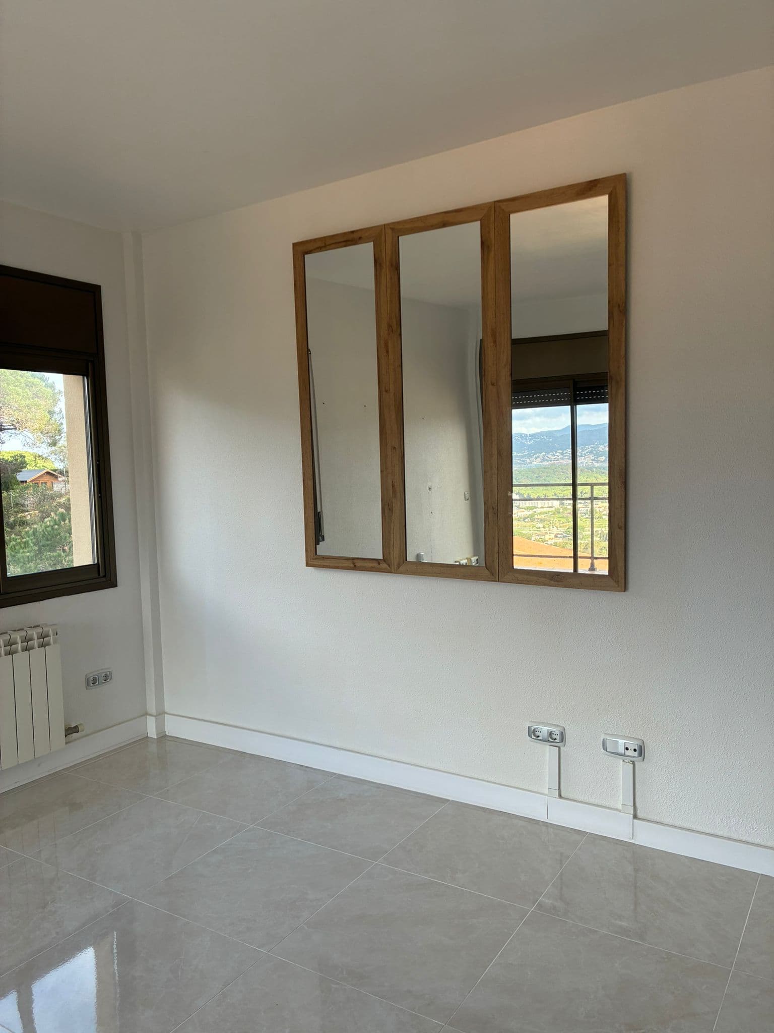 AMPLIO Y LUMINOSO PISO