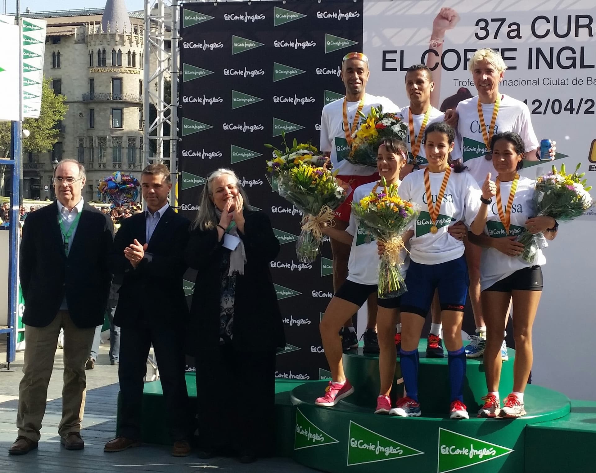 Img - 2 atletas del Club La Sansi al podio de la 37ª Carrera del Corte Inglés