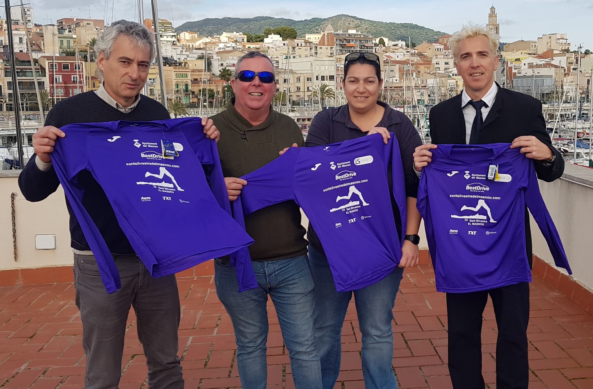 Img - Reconocimiento a Laura Luelmo en la única San Silvestre para mujeres en España. San Silvestre del Masnou 26/12/18 llegando a los 1.900 inscrit@s