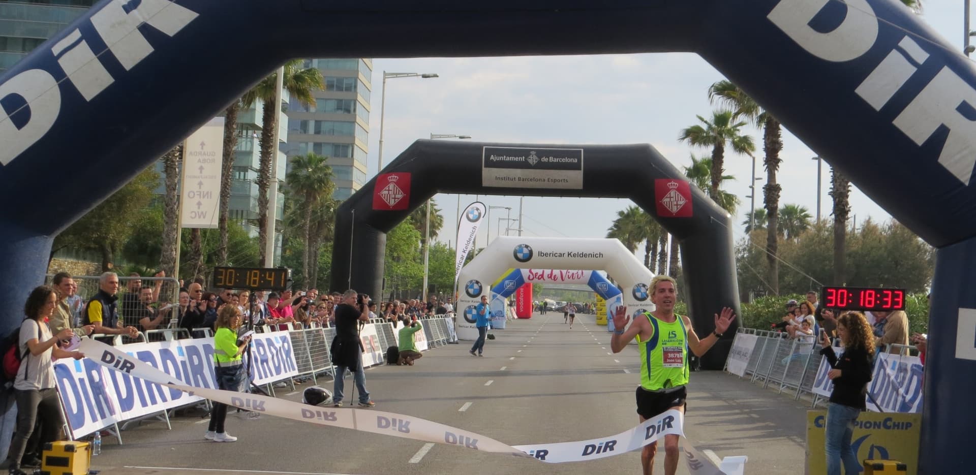 Img - José Luis Blanco, del Club La Sansi, ganador de la carrera del DIR Guardia Urbana de Barcelona de 10km