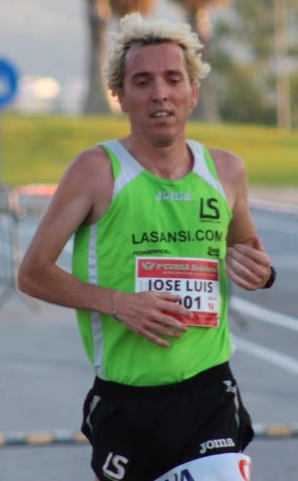 José Luis Blanco del Club La Sansi gana los 5km de Sant Joan Despí