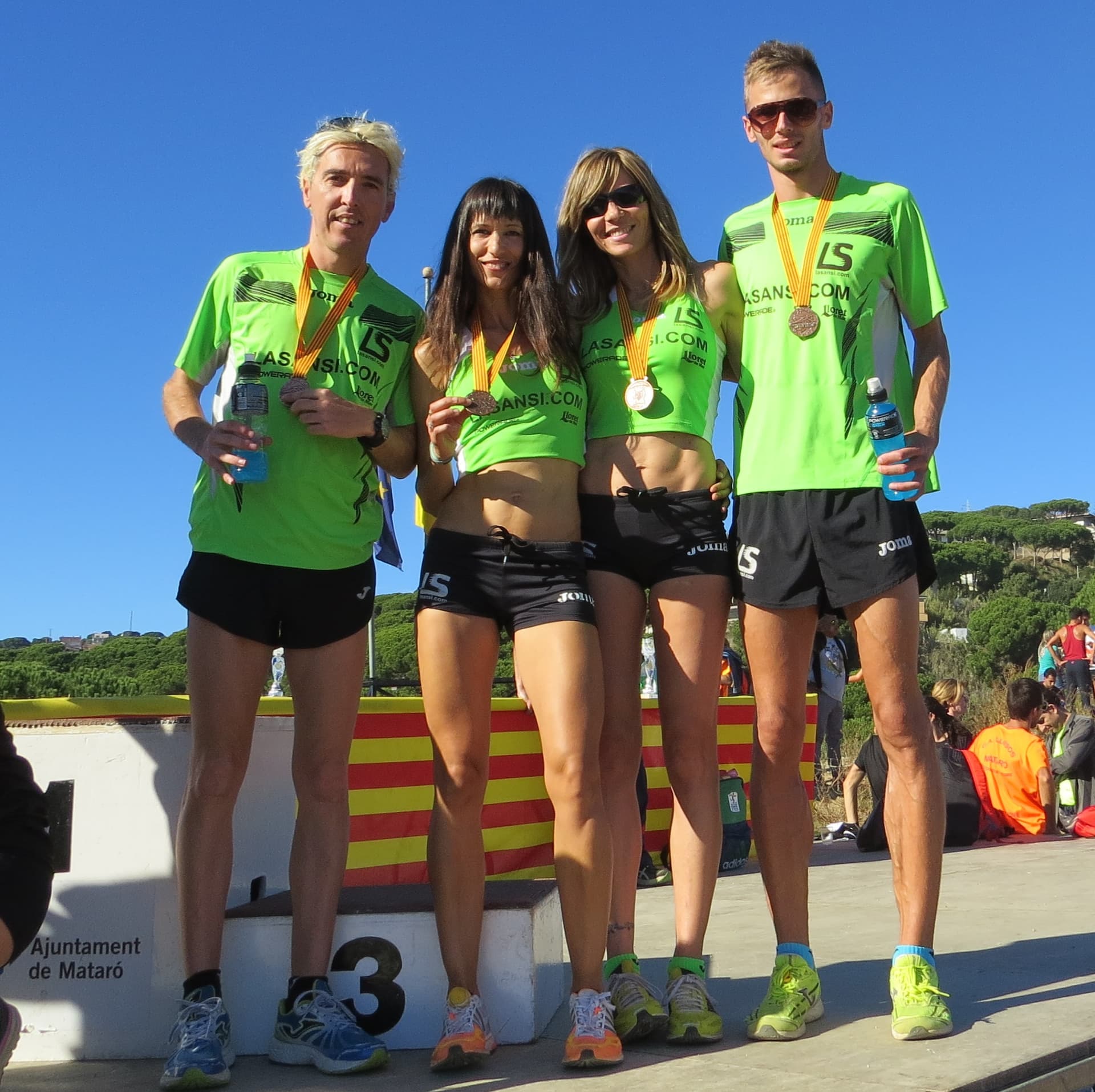 Img - La Sansi medalla de bronce en el 1er campeonato catalán de cross por relevos en Mataró