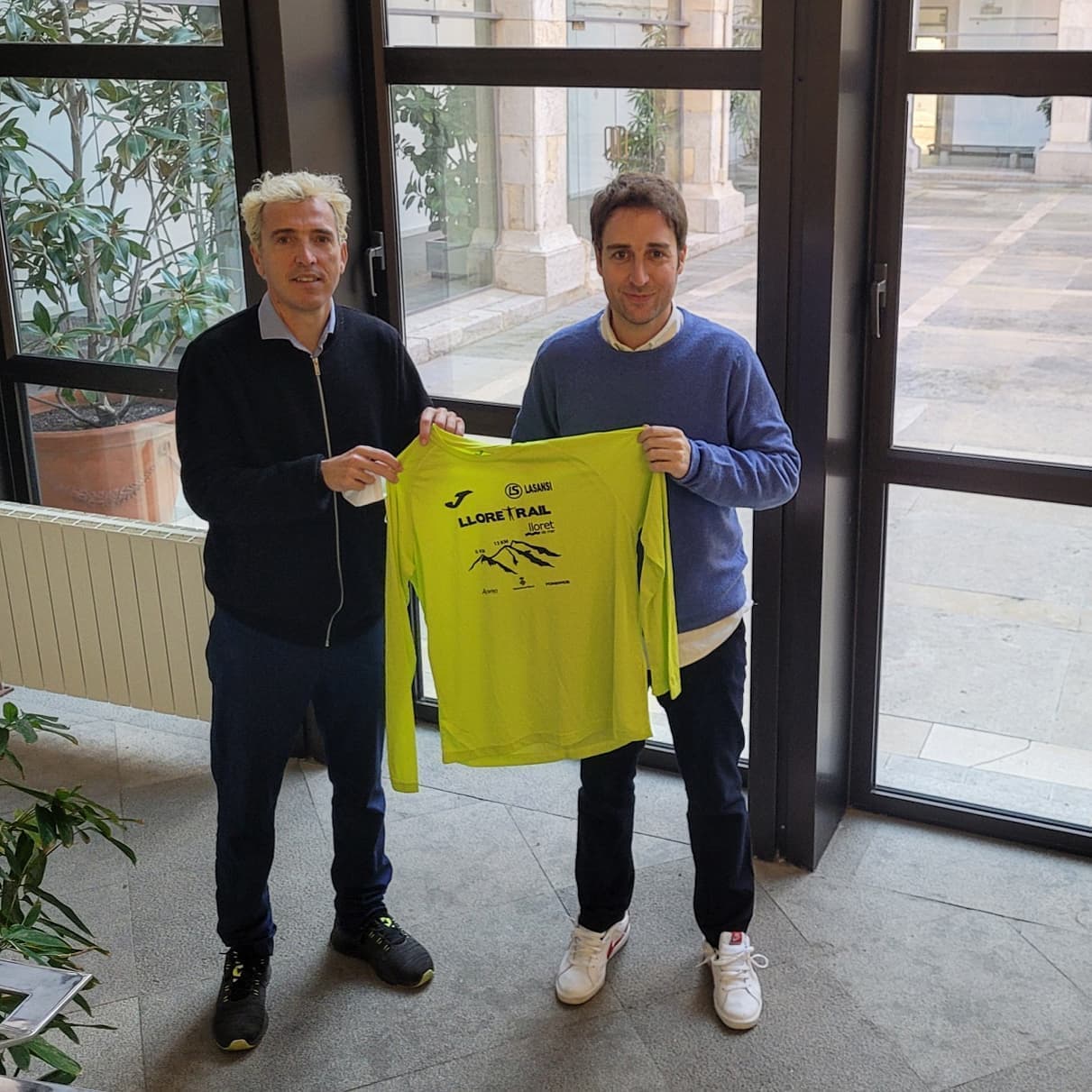 Img - Reunión entre Jordi Masquef diputado de deportes de la Diputación de Girona y el Presidente de La Sansi Jose Luis Blanco
