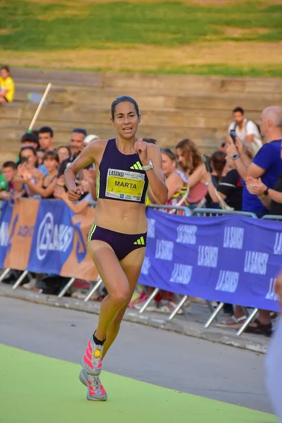 Img - Marta Galimany i Ayoub Taleb guanyen La Sansi Viladecans Omoda Jaecoo