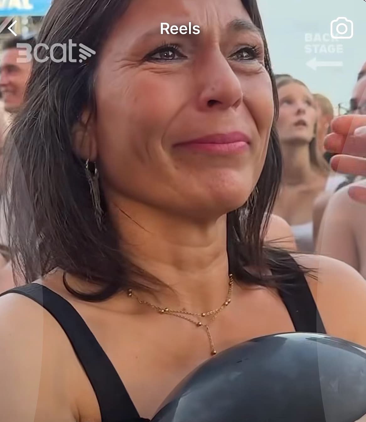 La LSC de ENCANTADES emociona hasta las lágrimas con Lola Índigo en el Share Festival
