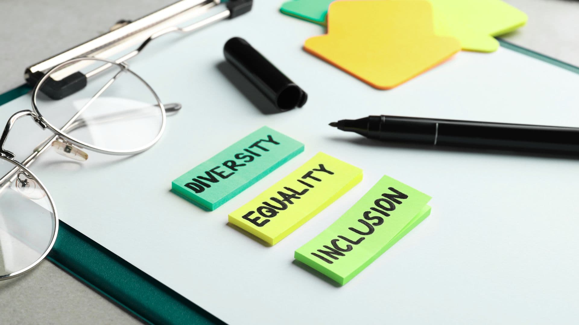 Inclusió laboral i real: com fomentar la responsabilitat dins de les empreses