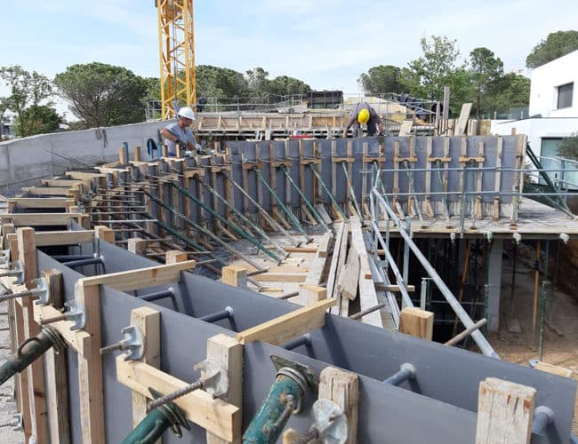 IMG-Murs de formigó-10