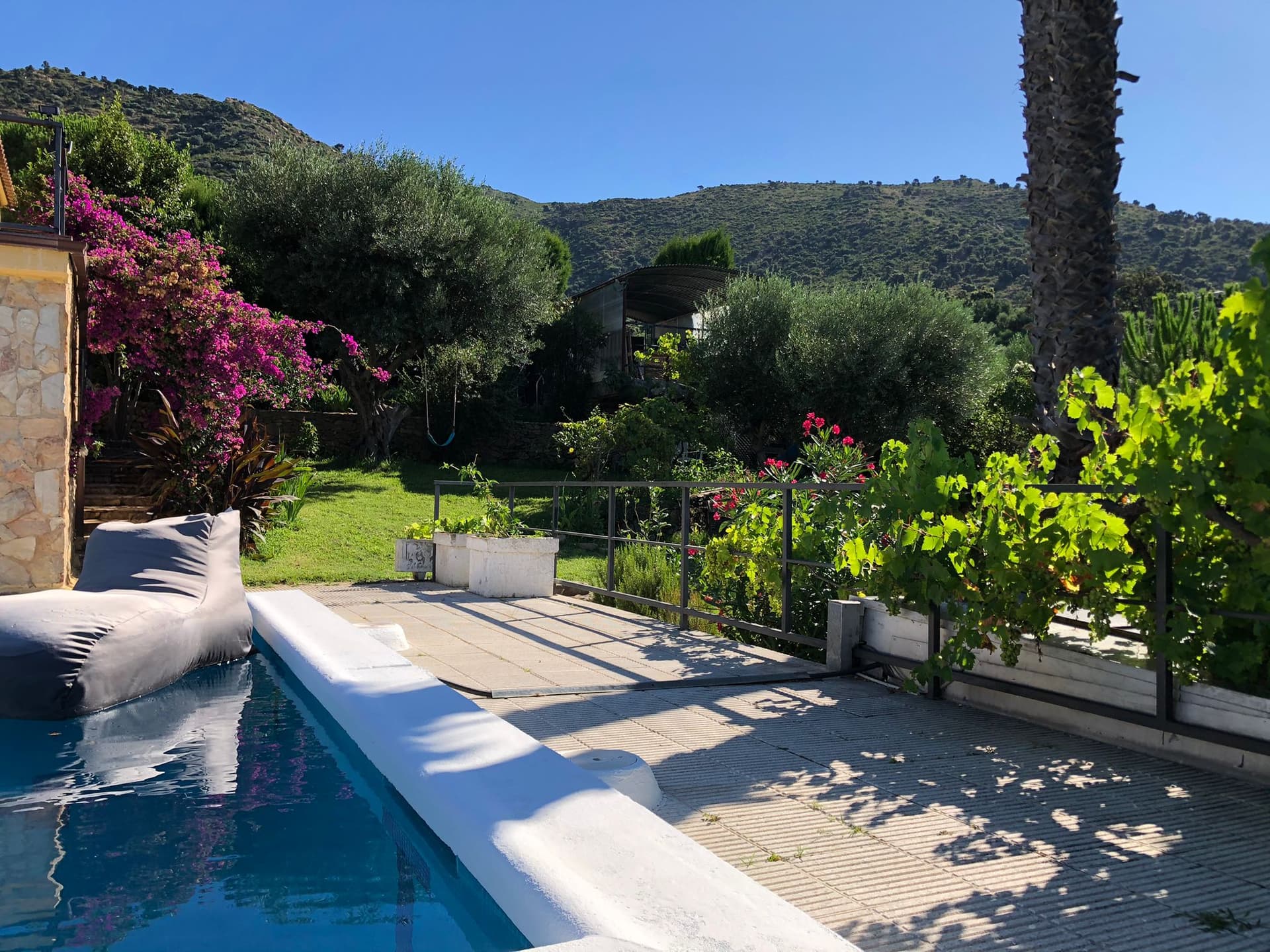 House with a private pool and spectacular views in Pau - Image 9 - view mobile | img-20251016-wa0028---copia--2-.jpg