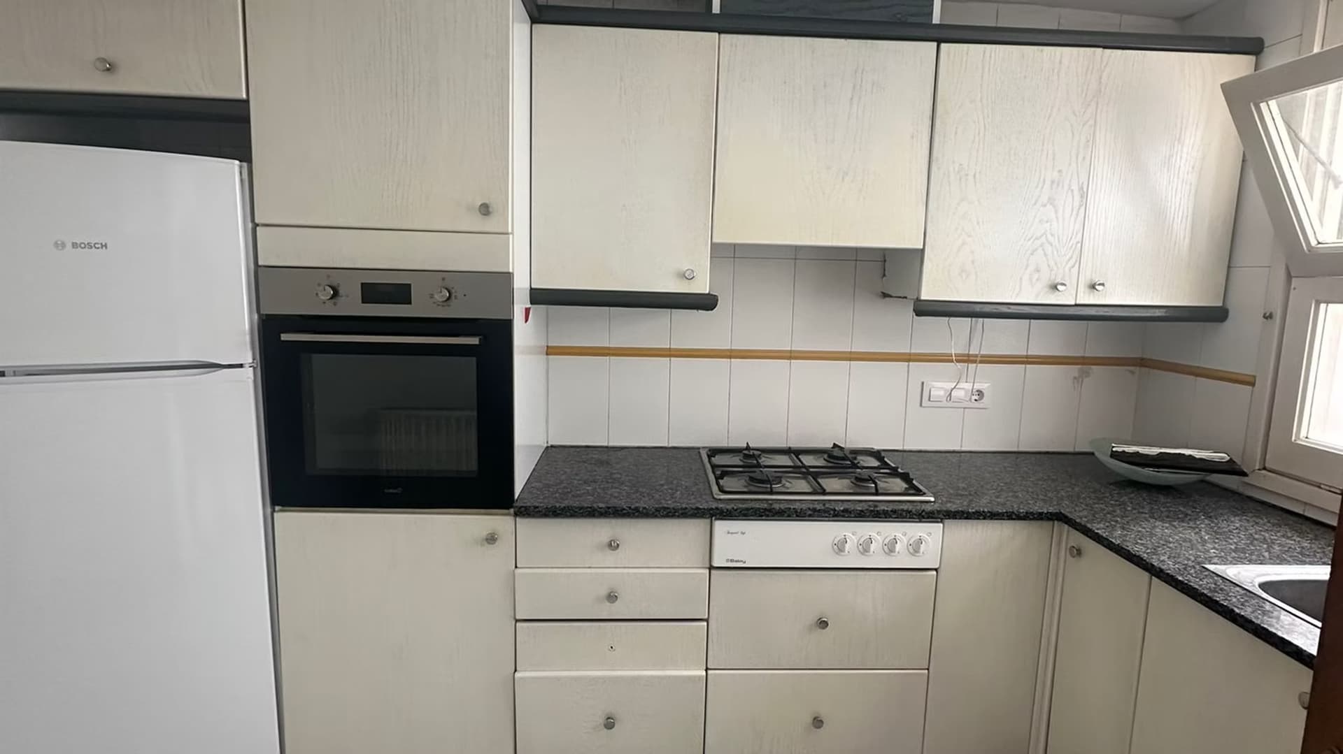 Piso a Avda. Salvador Dalí - Image 9 - view mobile | pis-figueres-avda-salvador-dali--4-.jpg