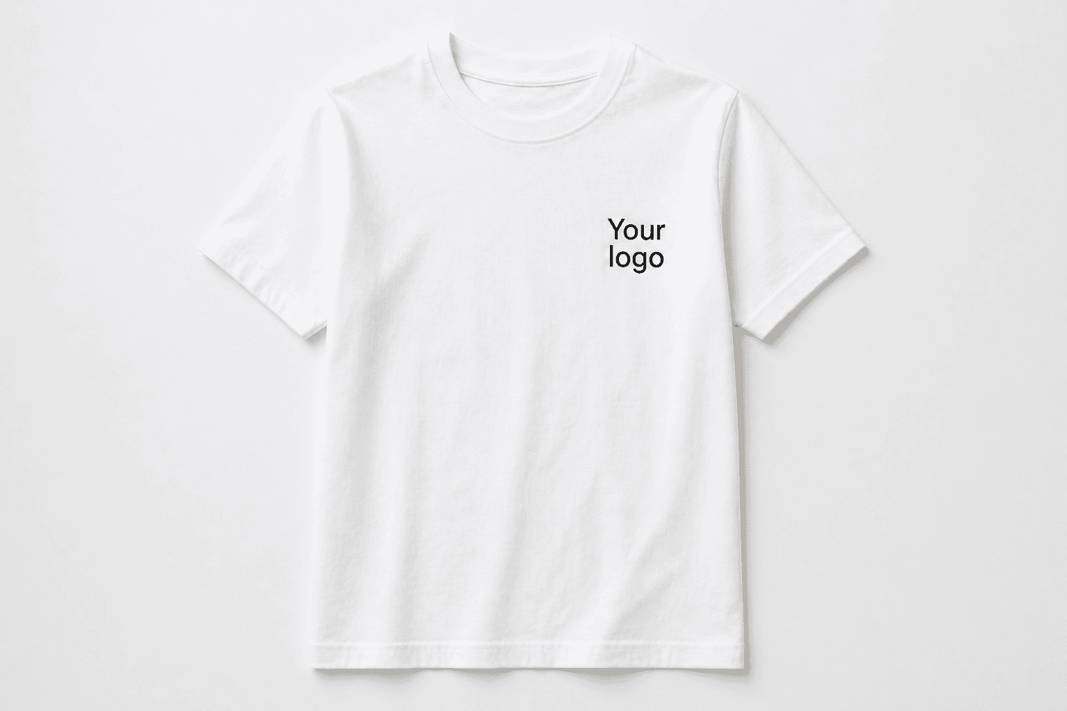 Camiseta blanca con tu logo