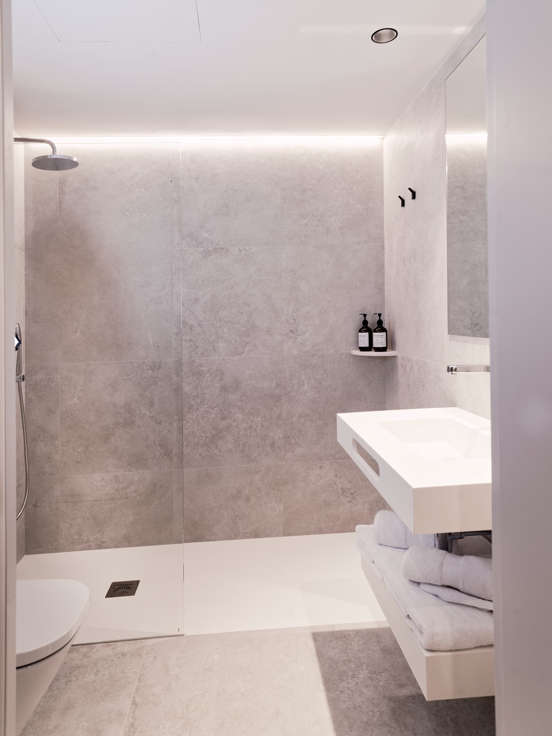1.5-bany-dutxa-casa-bellaire.JPG