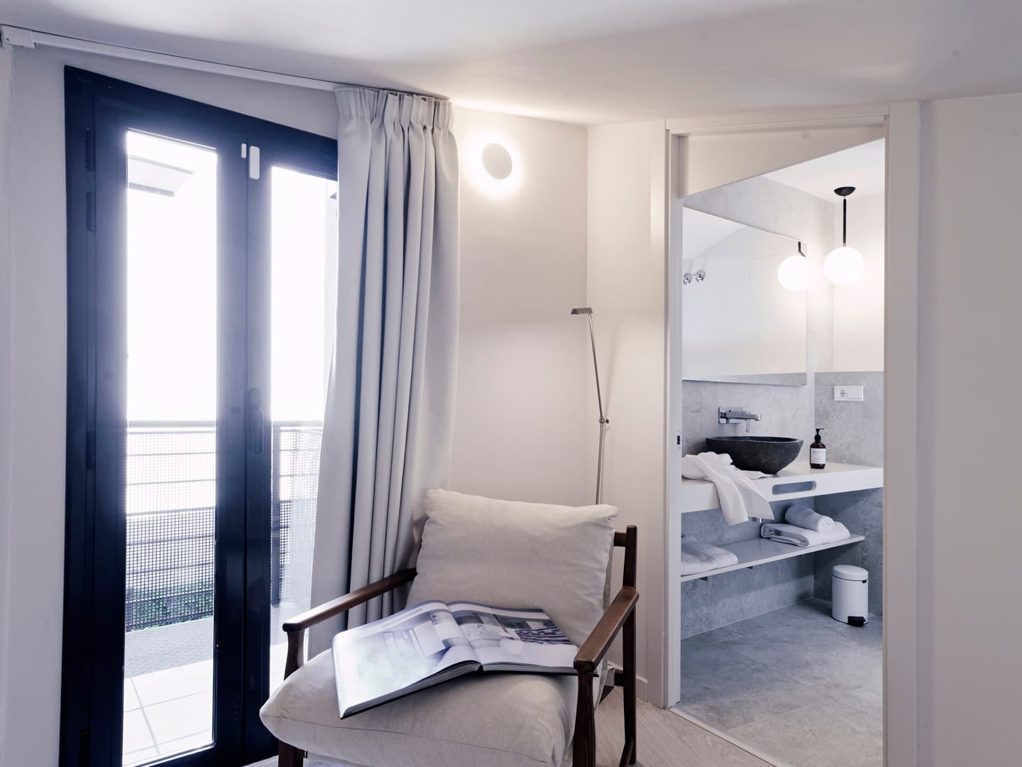 3.4-bany-altell-casa-bellaire.jpg