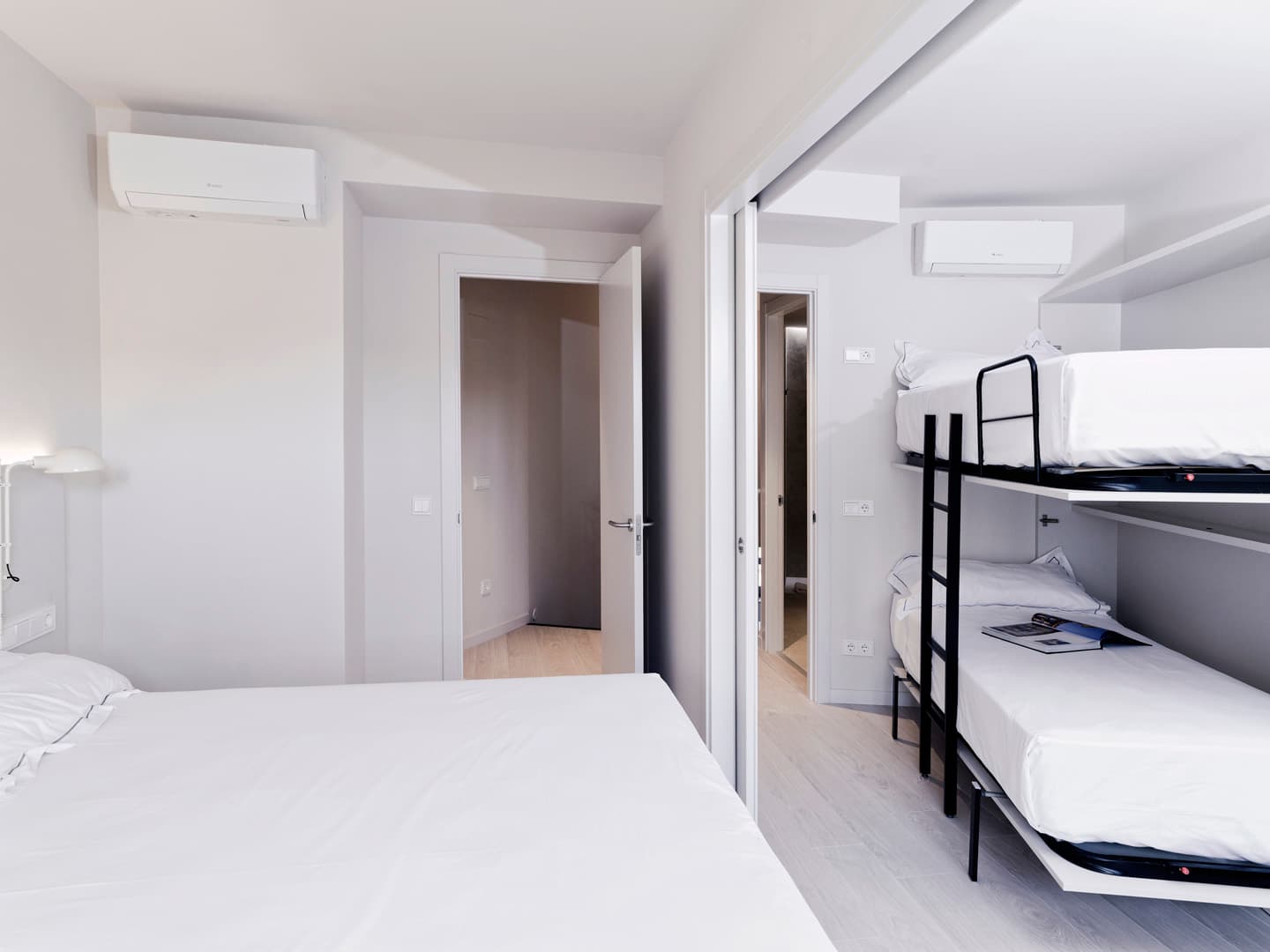3.6-hab-2-vista-llitera-casa-bellaire.jpg